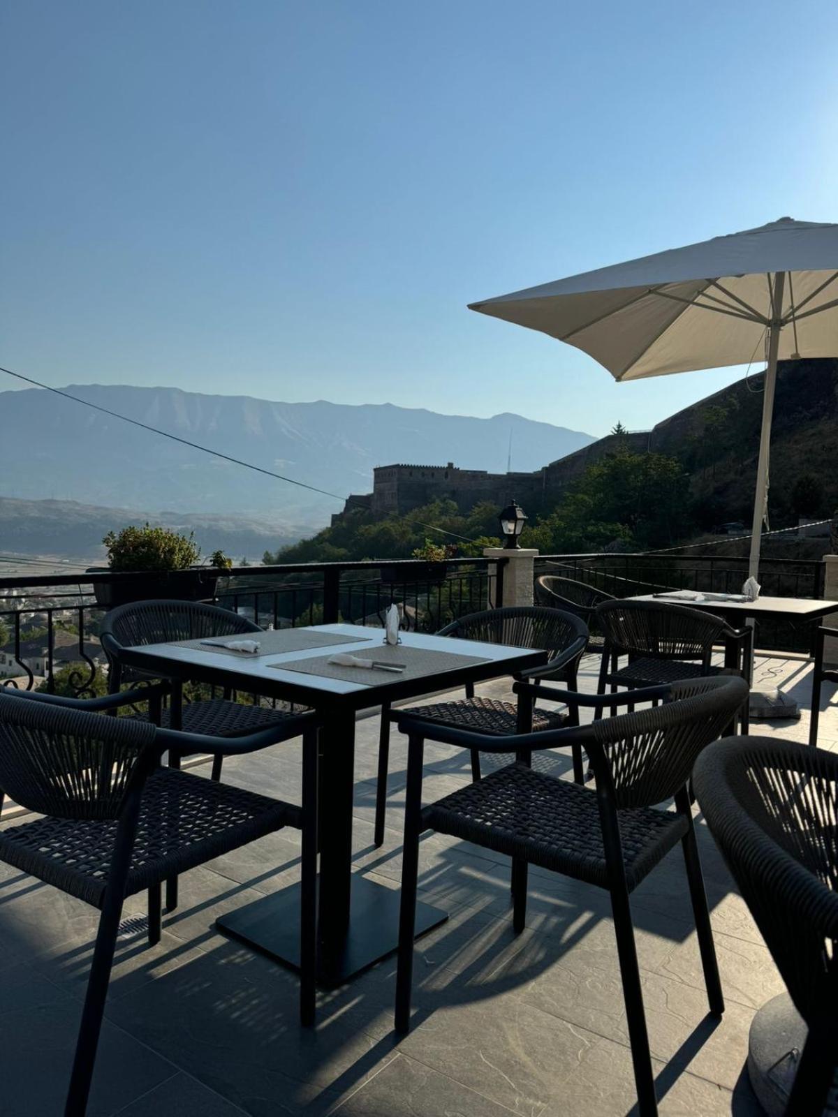 Hotel With Castle View Gjirokastër Exteriér fotografie