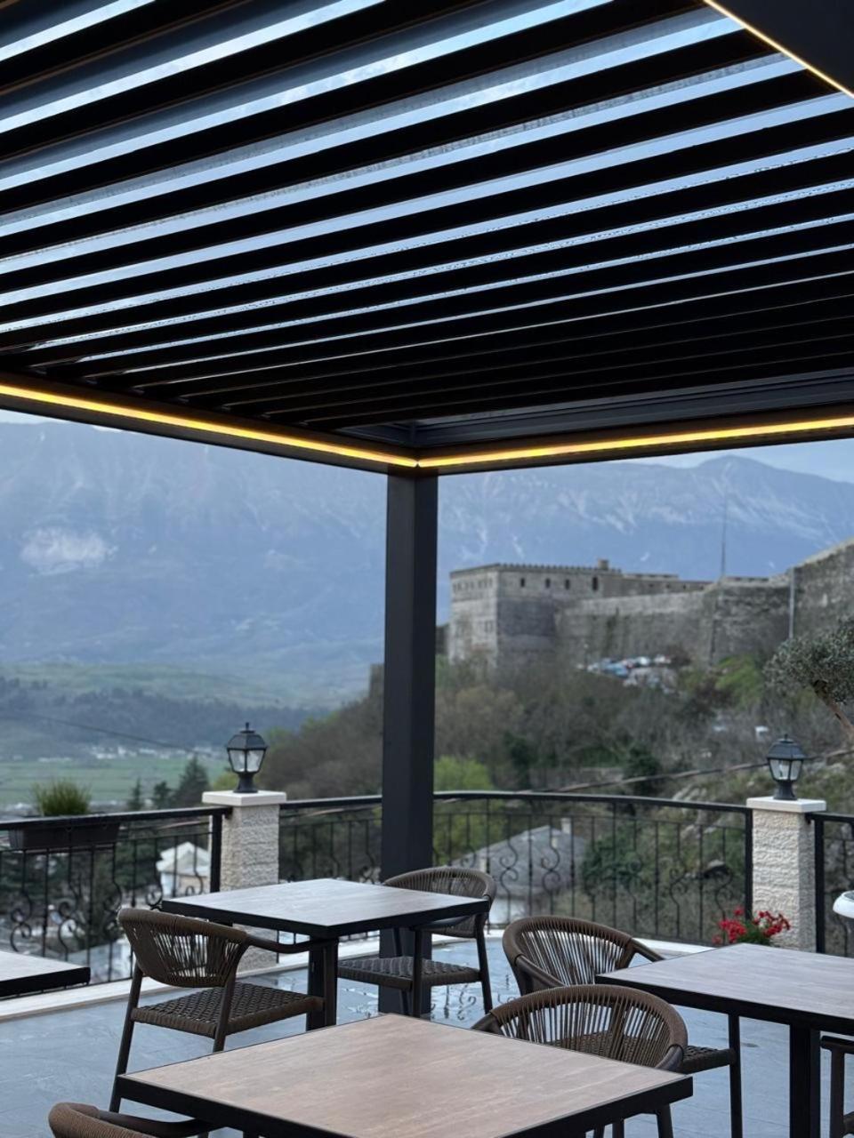 Hotel With Castle View Gjirokastër Exteriér fotografie
